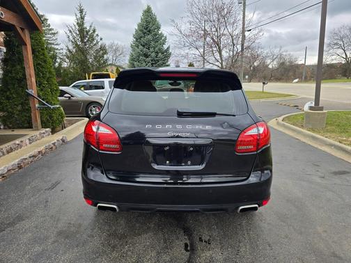 2013 Porsche Cayenne Cayenne