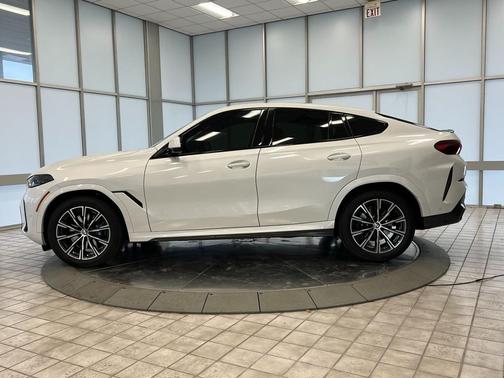 2024 BMW X6 xDrive40i