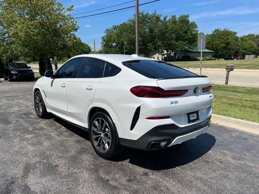 2024 BMW X6 xDrive40i