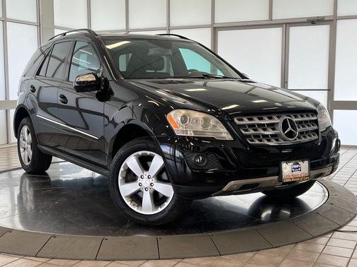 Obsidian Black Metallic 2009 Mercedes-Benz M-Class 4MATIC