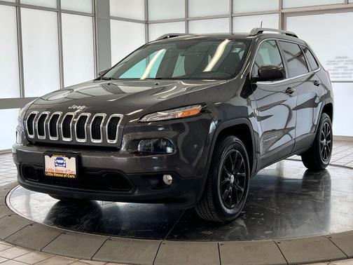 Granite Crystal Metallic Clearcoat 2016 Jeep Cherokee Latitude