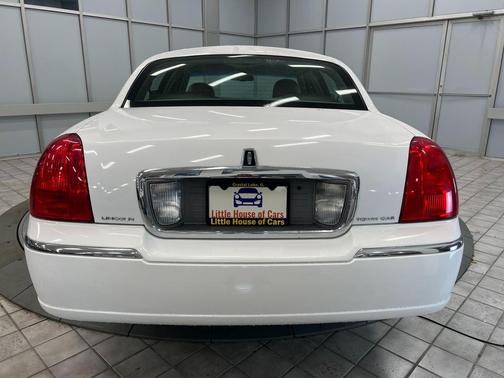 2009 Lincoln Town Car Signature