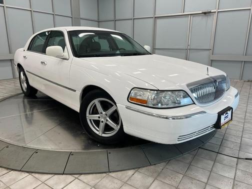 2009 Lincoln Town Car Signature