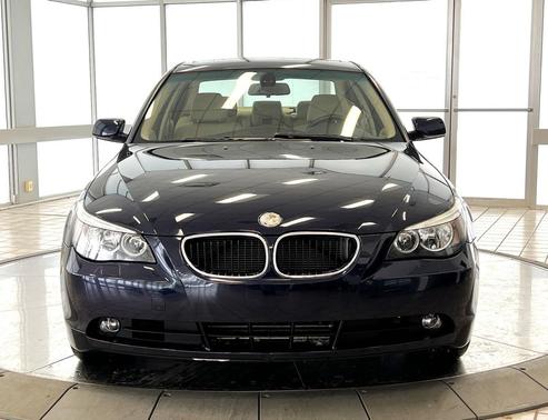 2005 BMW 530 530i