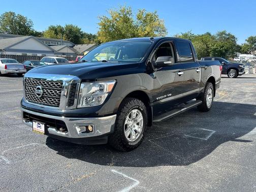 2018 Nissan Titan SV