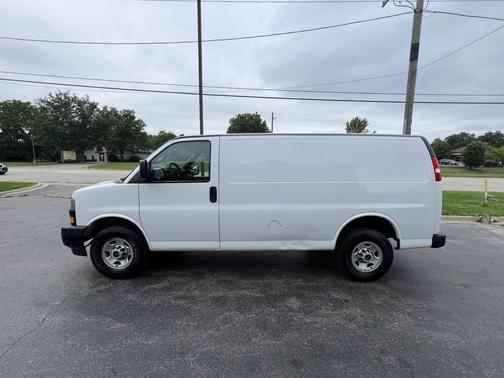 2019 GMC Savana 2500 Work Van