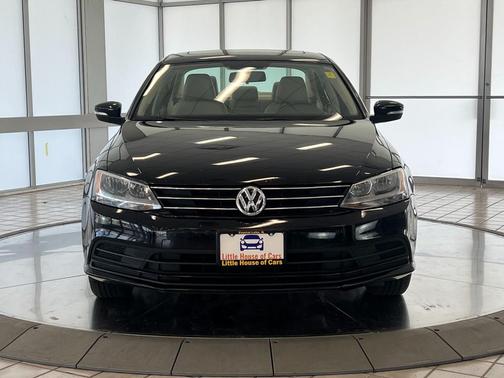 Black 2015 Volkswagen Jetta Auto SE w/Connectivity