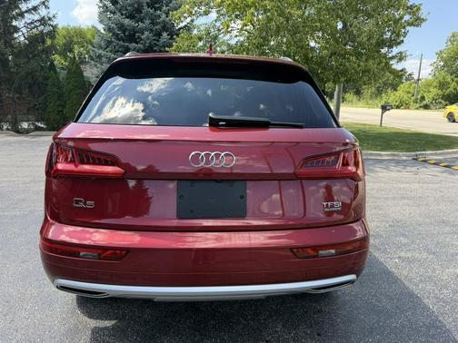 2018 Audi Q5 2.0T Tech Premium