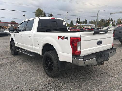 White Platinum Metallic Tri-Coat 2017 Ford F-350 Lariat