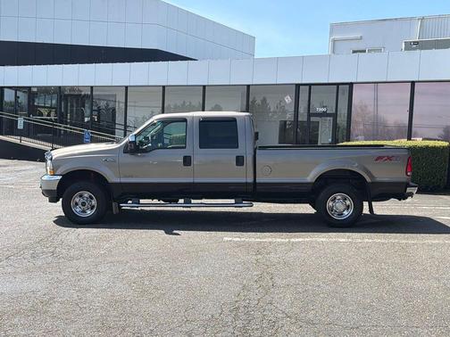 Arizona Beige Metallic 2003 Ford F-250 Lariat