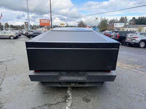 2024 Tesla Cybertruck Cyberbeast