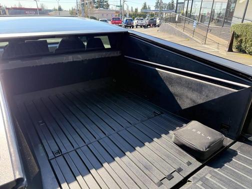 Stainless Steel 2024 Tesla Cybertruck Cyberbeast