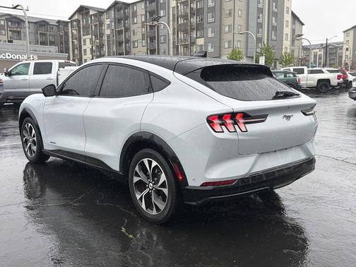 Space White Metallic 2023 Ford Mustang Mach-E Premium