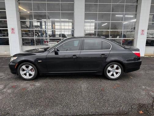 Black Sapphire Metallic 2008 BMW 528 528xi AWD 4dr Sedan Luxury