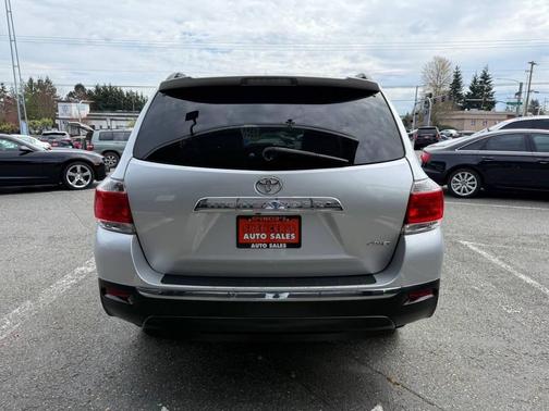 Classic Silver Metallic 2012 Toyota Highlander Limited