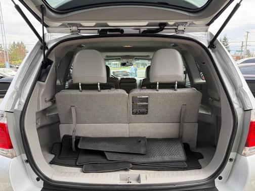 Classic Silver Metallic 2012 Toyota Highlander Limited