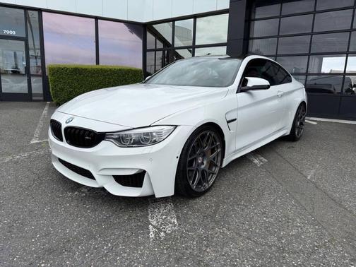 Alpine White 2015 BMW M4 Base