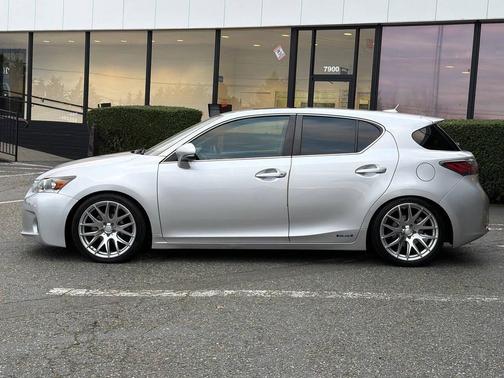 2013 Lexus CT 200h Base 4dr Hatchback