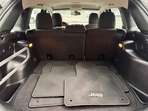 2014 Jeep Cherokee Sport