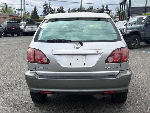 Millennium Silver Metallic 1999 Lexus RX 300 Base