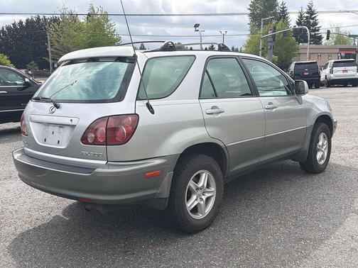 Millennium Silver Metallic 1999 Lexus RX 300 Base
