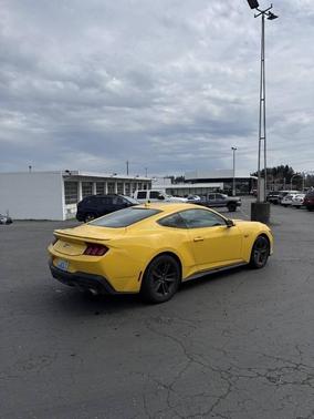Yellow Splash Metallic Tri-coat 2024 Ford Mustang GT