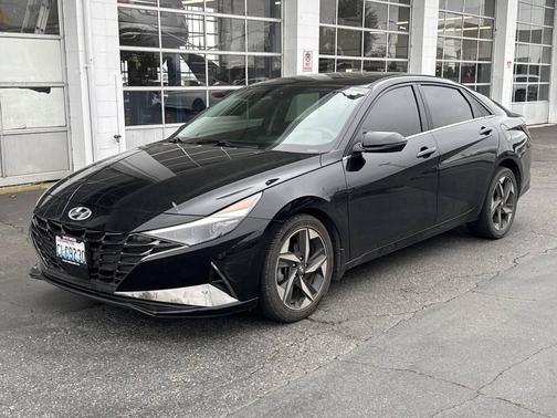 Phantom Black 2022 Hyundai ELANTRA HEV Limited