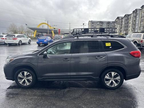 Magnetite Gray Metallic 2019 Subaru Ascent Premium 8-Passenger