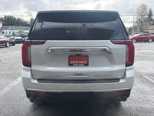 White Frost Tricoat 2021 GMC Yukon Denali