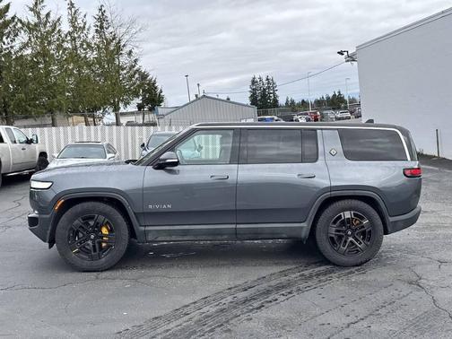 Midnight 2023 Rivian R1S Launch Edition