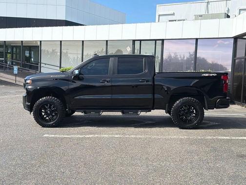 Black 2020 Chevrolet Silverado 1500 LT