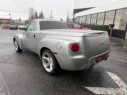 2004 Chevrolet SSR LS 2dr Regular Cab Convertible Rwd SB