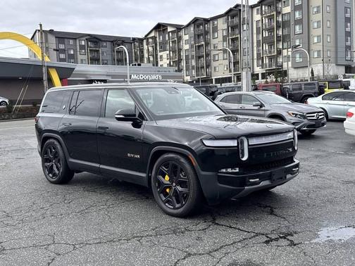 Midnight 2022 Rivian R1S Launch Edition