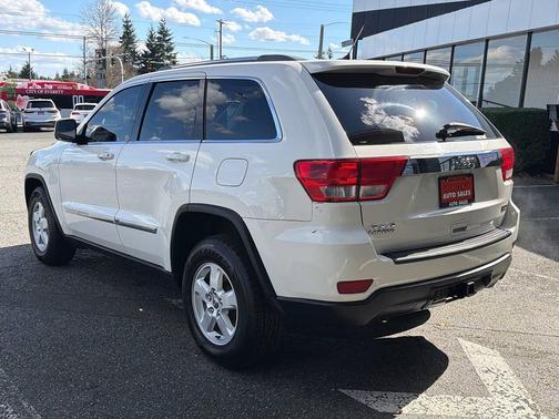 Stone White Clearcoat 2012 Jeep Grand Cherokee Laredo