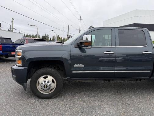 Deep Ocean Blue Metallic 2019 Chevrolet Silverado 3500 High Country