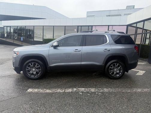 2022 GMC Acadia AWD SLT