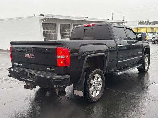 2017 GMC Sierra 2500 Denali