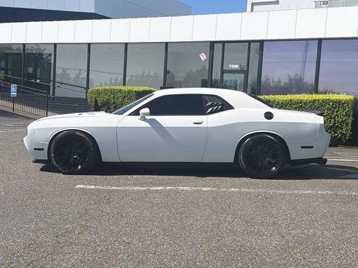 Bright White Clearcoat 2014 Dodge Challenger R/T