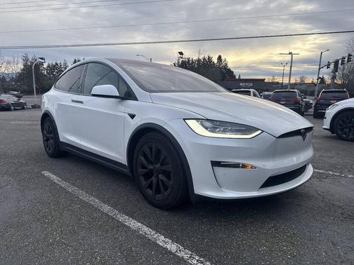 2023 Tesla Model X Standard Range