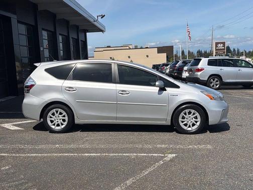 Classic Silver Metallic 2014 Toyota Prius v Three