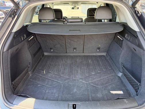 Manhattan Gray Metallic 2019 Audi Q5 2.0T Premium Plus