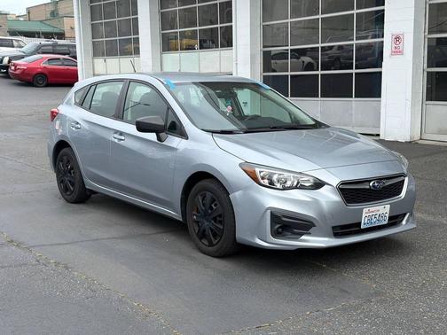 Magnetite Gray Metallic 2018 Subaru Impreza 2.0i