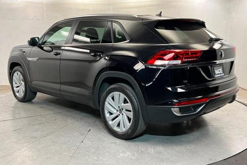 2023 Volkswagen Atlas Cross Sport 2.0T SE w/Technology