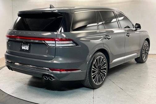 CHROMA CAVIAR DARK GRAY MET 2020 Lincoln Aviator Black Label AWD
