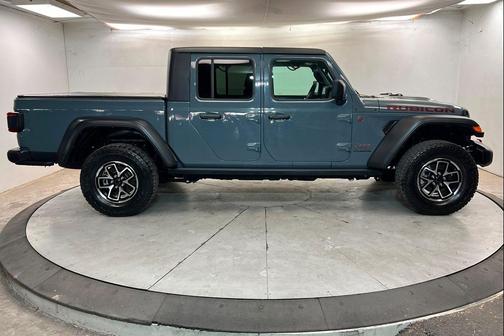 Anvil Clear Coat 2024 Jeep Gladiator Rubicon