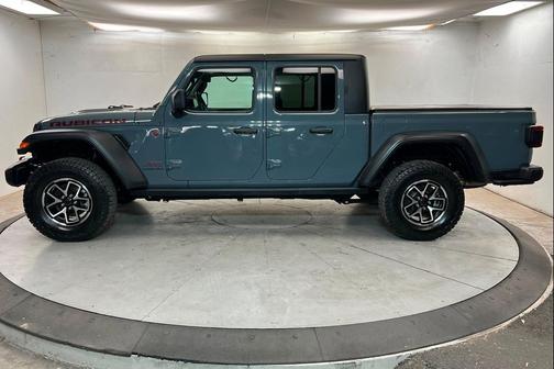 Anvil Clear Coat 2024 Jeep Gladiator Rubicon