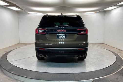 2024 GMC Acadia AWD AT4