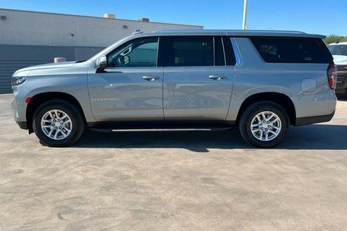 2023 Chevrolet Suburban LT