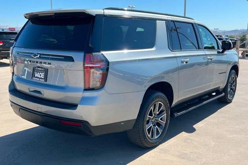Sterling Gray Metallic 2024 Chevrolet Suburban 4WD Z71