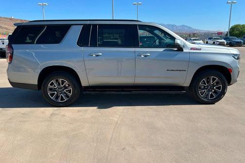 Sterling Gray Metallic 2024 Chevrolet Suburban 4WD Z71
